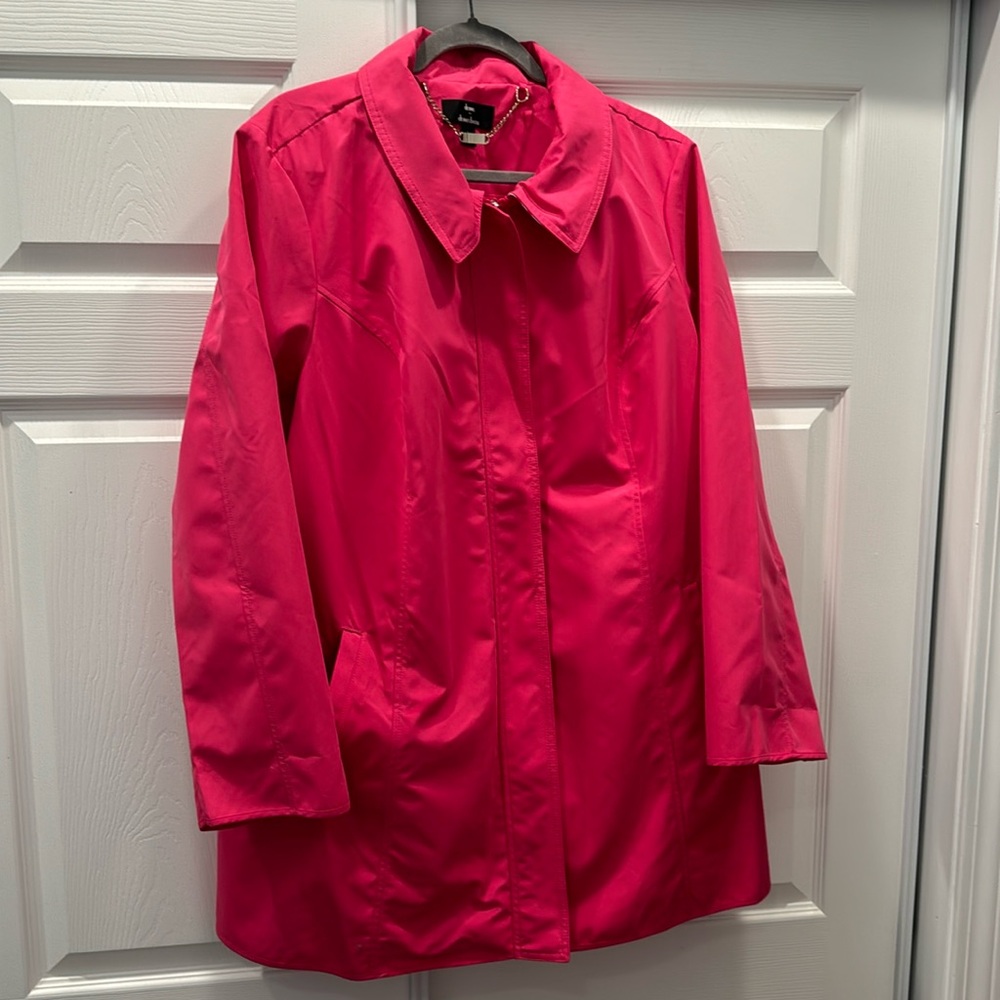Dennis by Dennis Basso rain coat. Pink. 1x